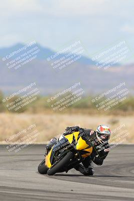 media/Nov-16-2025-Race Pace (Sun) [[8c5fa54630]]/Verified Riders/7-Turn 4 (1155am)/